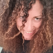 Stéphanie VERNHERES